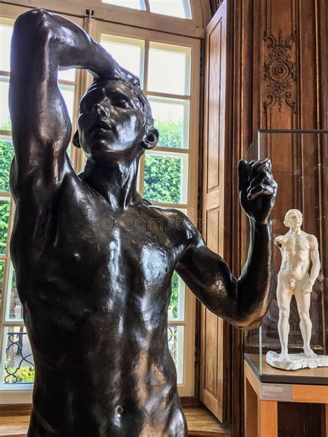  Discovering the Depth of Rodin's Bronze